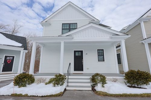 18-18 Lenox Ln, South Easton, MA, 02375-1842 | Card Image