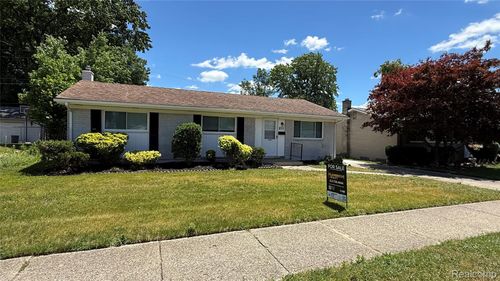 805 S Carlson St, Westland, MI, 48186-4004 | Card Image