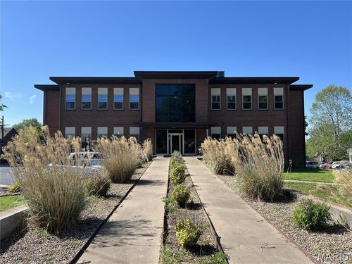 ste-202-937 Broadway St, Cape Girardeau, MO, 63701-5474 | Card Image