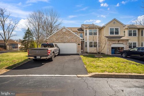 721 Locust Ln, AMBLER, PA, 19002-2537 | Card Image