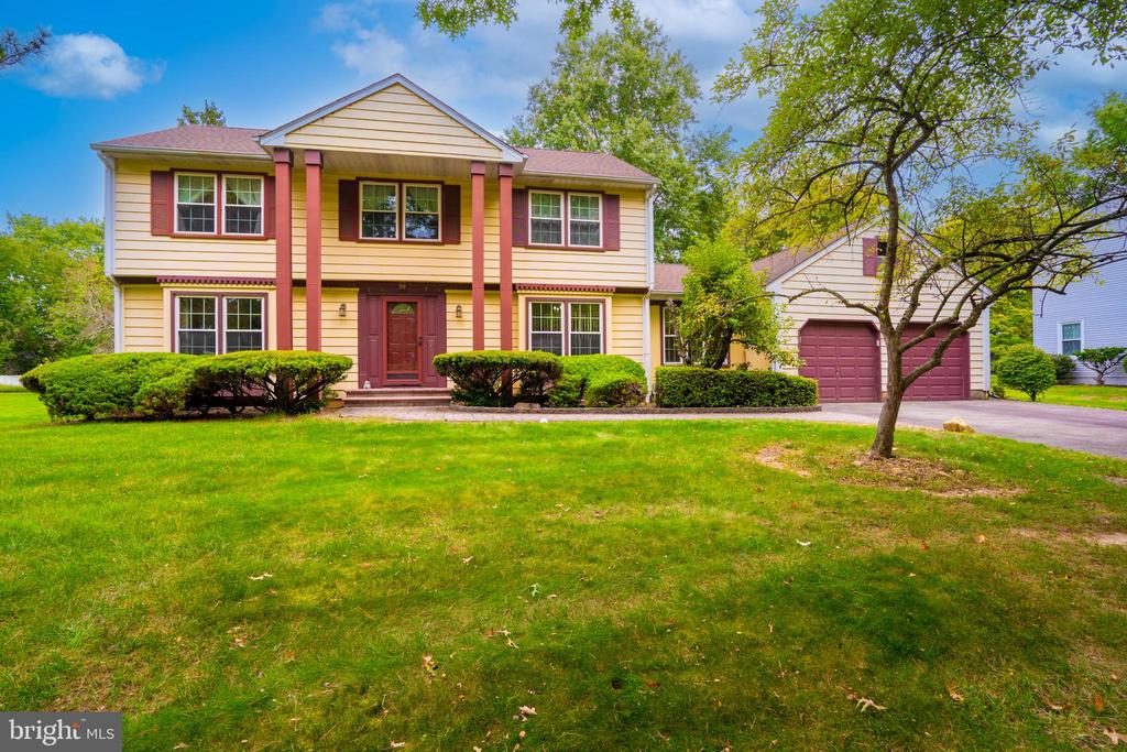 Cartwright Dr, Princeton Junction, NJ 08550