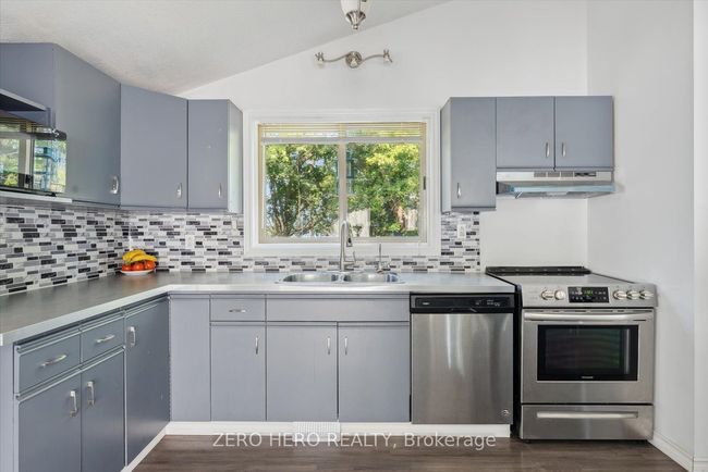 262 Sandy Bay Rd, House other with 4 bedrooms, 2 bathrooms and 6 parking in Hastings ON | Image 9
