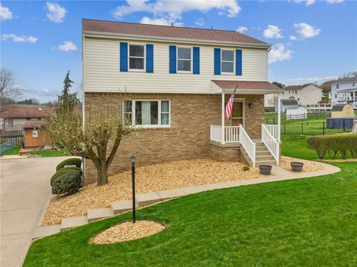 55 Regola Dr, Irwin, PA, 15642-8834 | Card Image