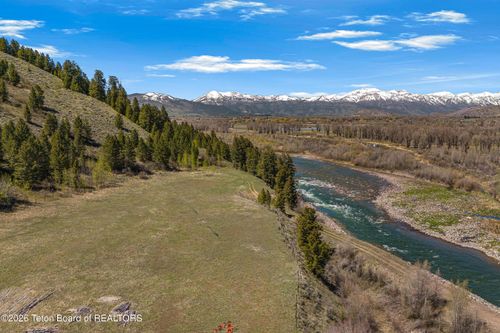 1225 Munger Mountain Rd, Jackson, WY, 83001 | Card Image