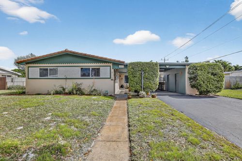 882 Azalea Ct, Plantation, FL, 33317-1202 | Card Image