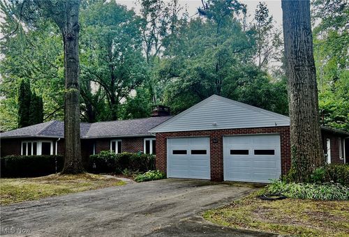 7447 Sylvan Dr, Kent, OH, 44240-6330 | Card Image