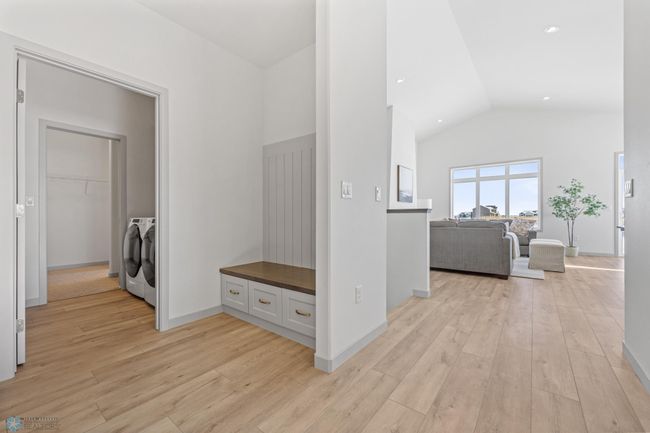 Mudroom Entry | Image 25