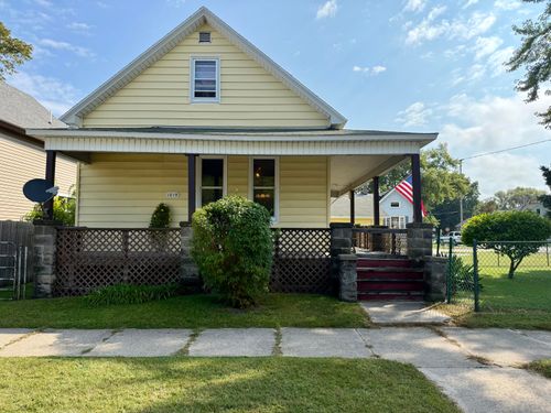 1019 Vine St, Manistee, MI, 49660-3144 | Card Image
