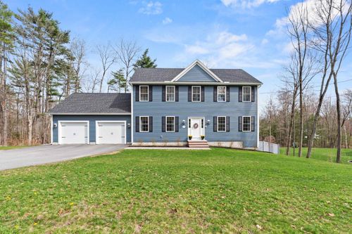303 Derry Rd, Chester, NH, 03036-4316 | Card Image