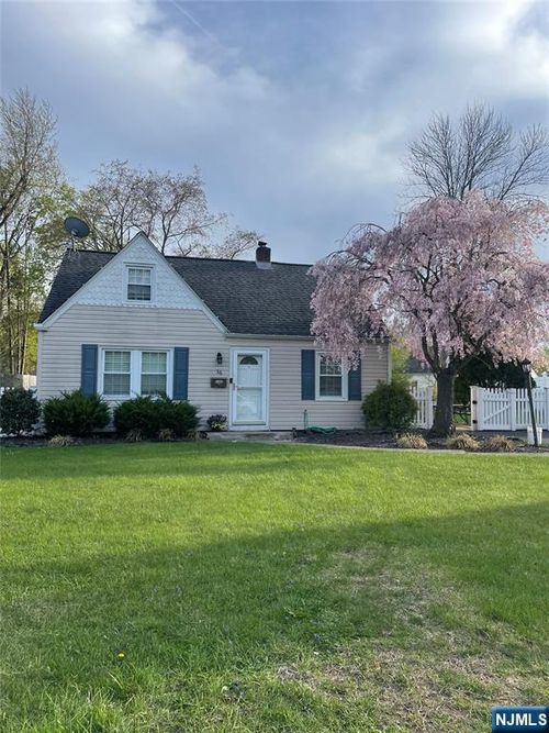 16 Brookside Ave, Pompton Plains, NJ, 07444-1836 | Card Image