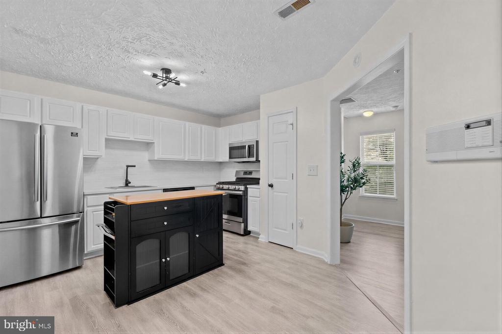 Residential in ANNAPOLIS 4
