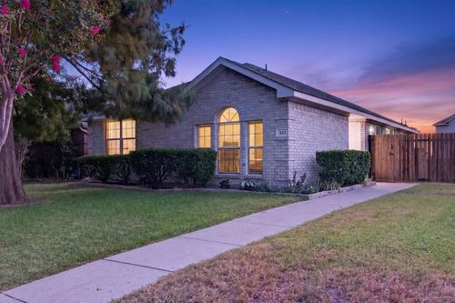 321 Pemberton Dr, Wylie, TX, 75098-5397 | Card Image