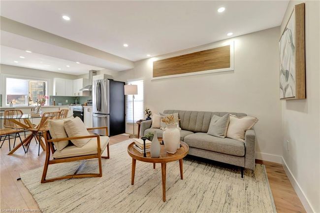 24 Carlisle St, House other with 3 bedrooms, 2 bathrooms and 1 parking in Hamilton ON | Image 13