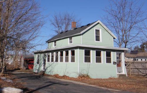 74 Parsons St, Easthampton, MA, 01027-1550 | Card Image