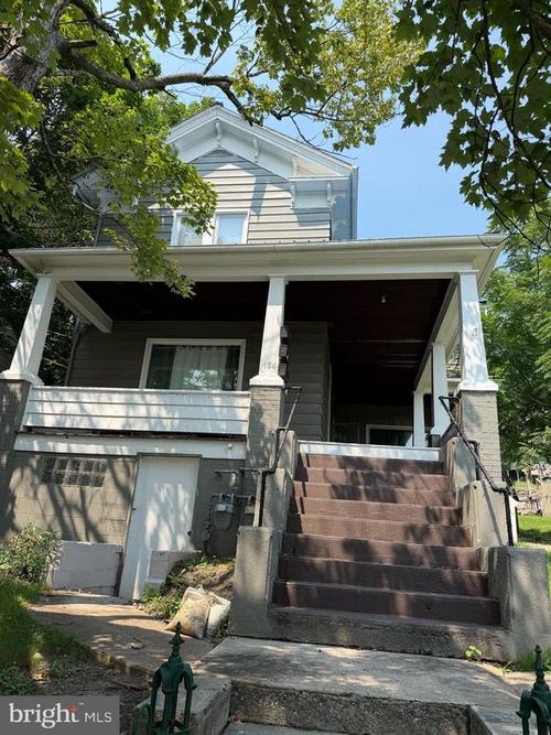 154 E Main St, FROSTBURG, MD, 21532-1319 | Card Image
