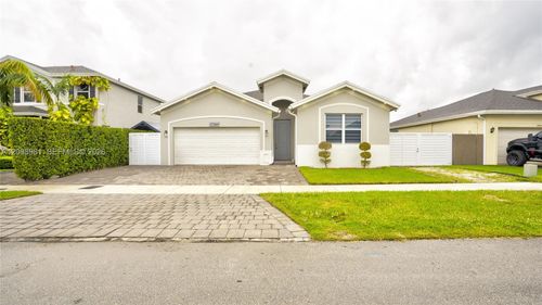 27664 Sw 133rd Path, Homestead, FL, 33032-8250 | Card Image