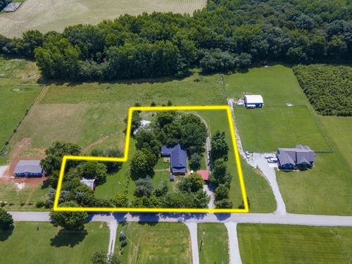 431 Haddon Ln, Winchester, TN, 37398-3618 | Card Image