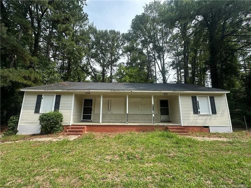 219 Colonial Dr, Fayetteville, NC, 28301-4427 | Card Image
