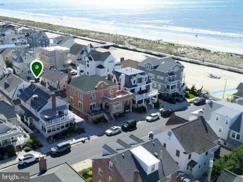 105 S Fredericksburg Ave, Ventnor City, NJ, 08406-2559 | Card Image