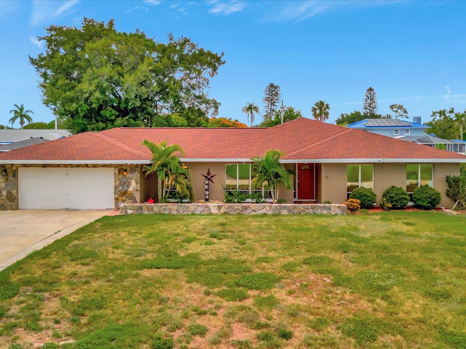 16th Ave, Bradenton, FL 34209