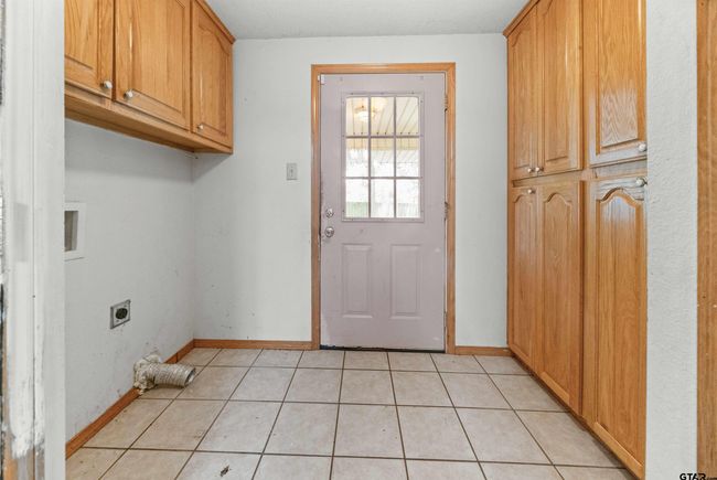 709 E Magnolia St, House other with 3 bedrooms, 2 bathrooms and null parking in Troup TX | Image 13