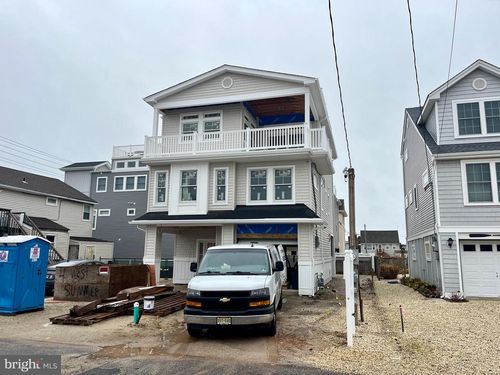 4 W Sumner Ave, LONG BEACH TOWNSHIP, NJ, 08008-3972 | Card Image