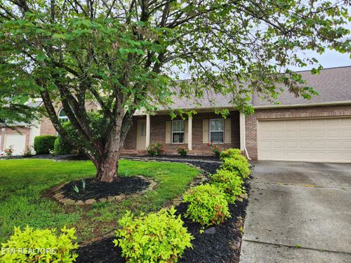 2315 Jockey Run Trl, Knoxville, TN, 37920-7568 | Card Image