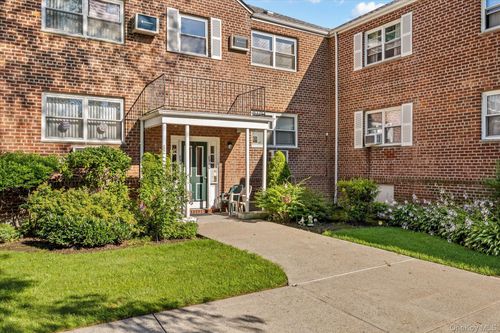 20-89-20 155th Ave, Howard Beach, NY, 11414-1501 | Card Image