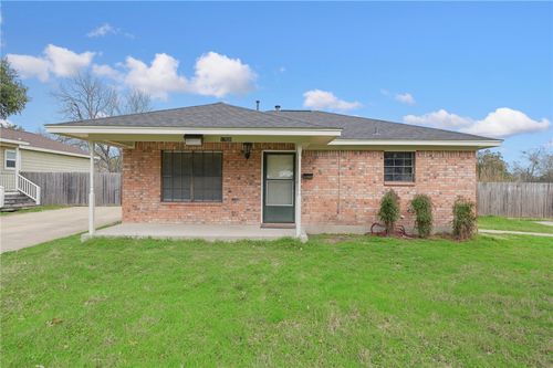 1807 S College Ave, Bryan, TX, 77801-1416 | Card Image