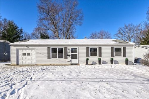 3666 Hiwood Ave, Stow, OH, 44224-4114 | Card Image