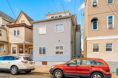 80 Pennington St, Paterson, NJ, 07501-3136 | Card Image