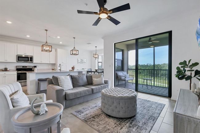 UNIT-405 - 18114 Gawthrop Dr, Condo with 2 bedrooms, 2 bathrooms and null parking in BRADENTON FL | Image 8