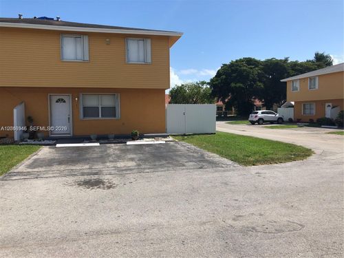 43-43 Ne 12th Ave, Homestead, FL, 33030-6262 | Card Image