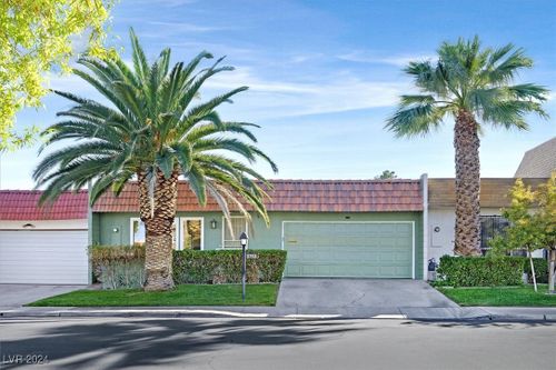 3753 Heritage Avenue, Las Vegas, NV, 89121 | Card Image