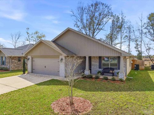 142 Ridgeway Cir, Crestview, FL, 32536-2173 | Card Image