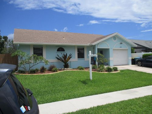 231 Se 9th St, Dania Beach, FL, 33004-4442 | Card Image