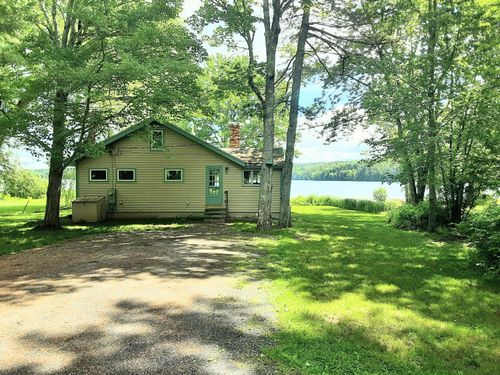 47 Stafford Cir, Newcastle, ME, 04553-3148 | Card Image