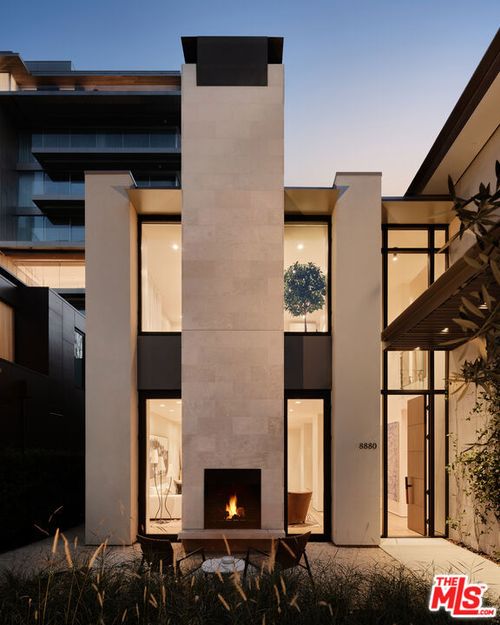 8880 Rosewood Ave, West Hollywood, CA, 90048-2408 | Card Image