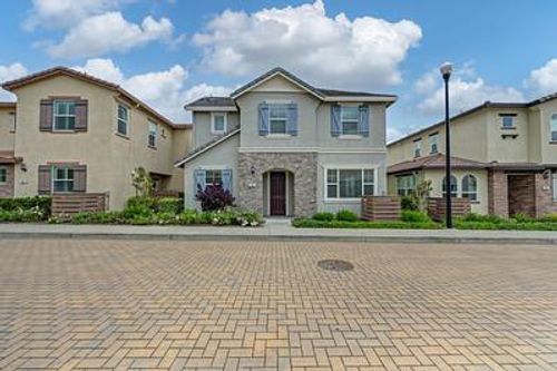38 Huddlestone Cir, Roseville, CA, 95661-2545 | Card Image