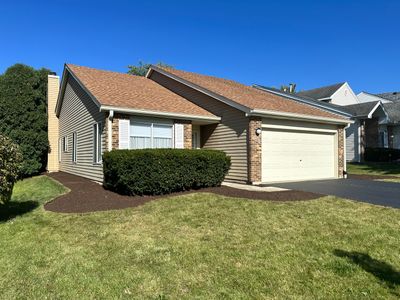 2338 Buckingham Circle, House other with 3 bedrooms, 2 bathrooms and 2 parking in Woodridge IL | Image 1