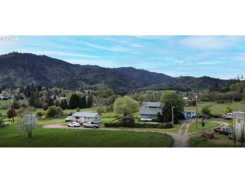 1171 Ne Division St, Myrtle Creek, OR, 97457-9537 | Card Image