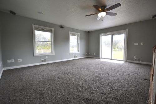 5611 S Adrian Hwy, Adrian, MI, 49221-9665 | Card Image