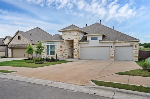 135 Independence Dr, Kyle, TX, 78640-2957 | Card Image