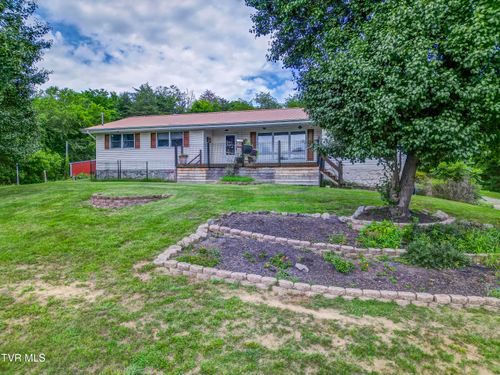 151 Hicks Hollow Ln, Blountville, TN, 37617-5442 | Card Image