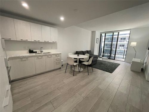 1407-45 Sw 9th St, Miami, FL, 33130-3895 | Card Image