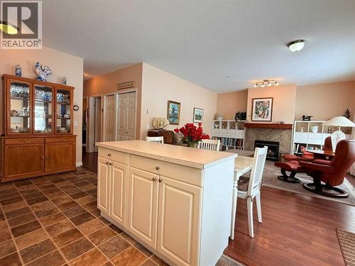 2850 51 St Sw, Calgary, AB, T3E6S7 | Card Image