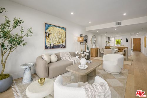305-2940 Neilson Way, Santa Monica, CA, 90405 | Card Image