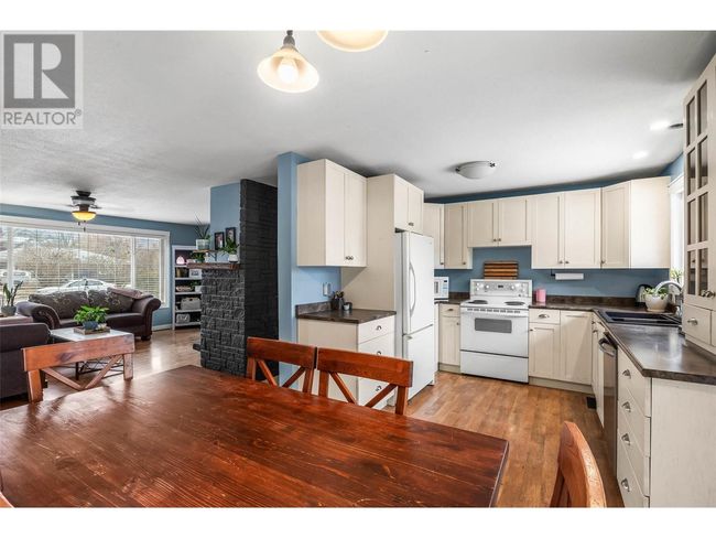 221 Birch St, House other with 4 bedrooms, 2 bathrooms and null parking in Chase BC | Image 11