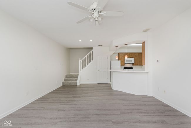 8422 Enclave Blvd, Condo with 2 bedrooms, 3 bathrooms and null parking in Fishers IN | Image 10