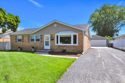 10849 Moody Ave, Chicago Ridge, IL, 60415-2118 | Card Image